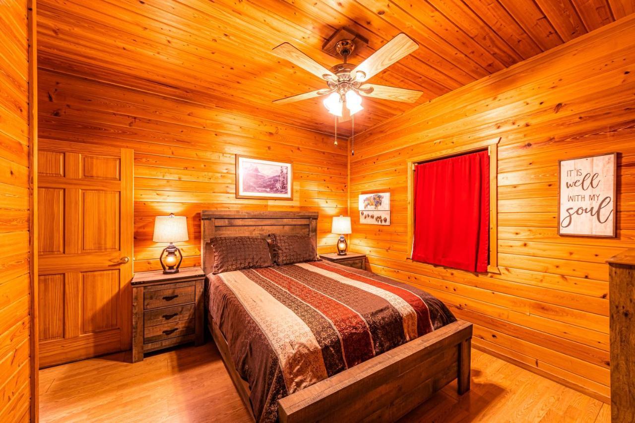 Cabin #4 The Wolves Den - Pet Friendly- Sleeps 6 - Playground & Game Room ペイソン エクステリア 写真