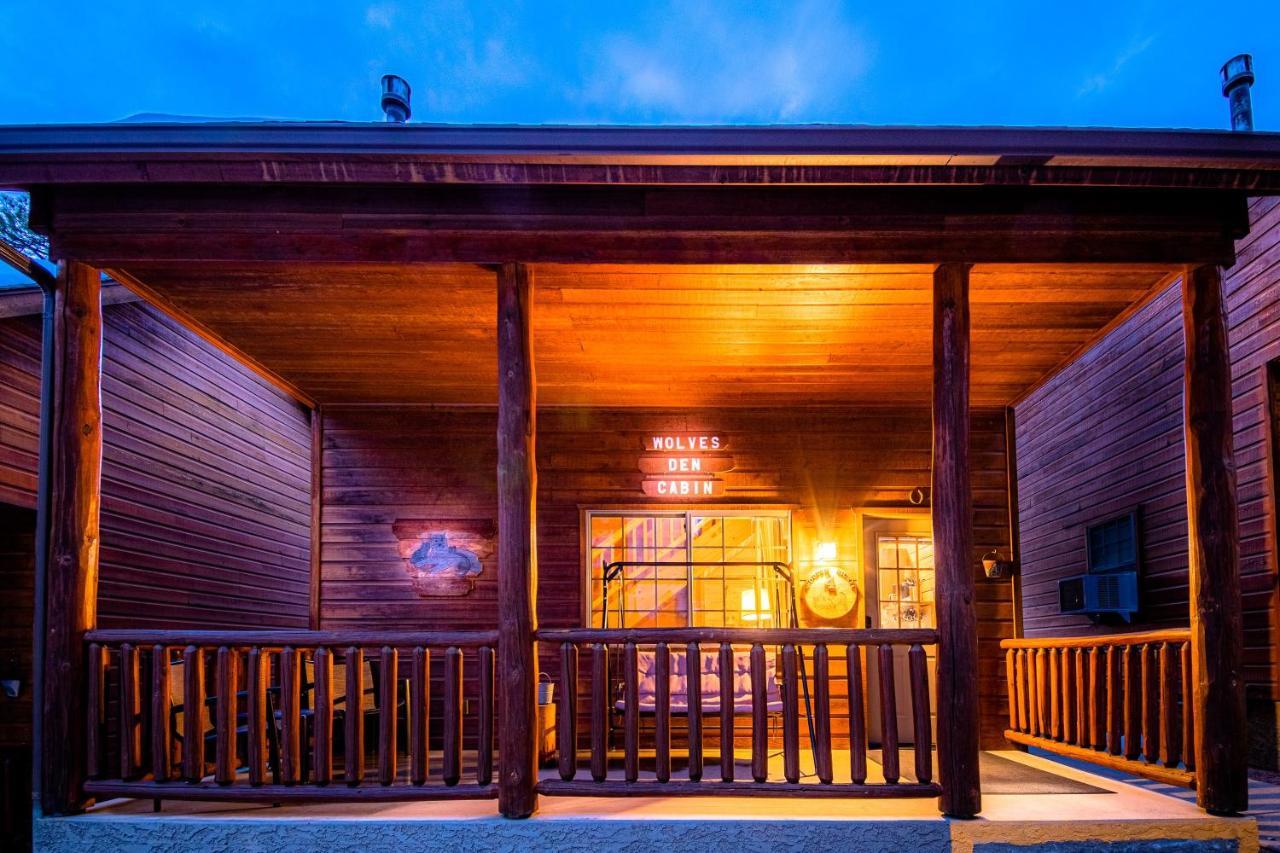 Cabin #4 The Wolves Den - Pet Friendly- Sleeps 6 - Playground & Game Room ペイソン エクステリア 写真