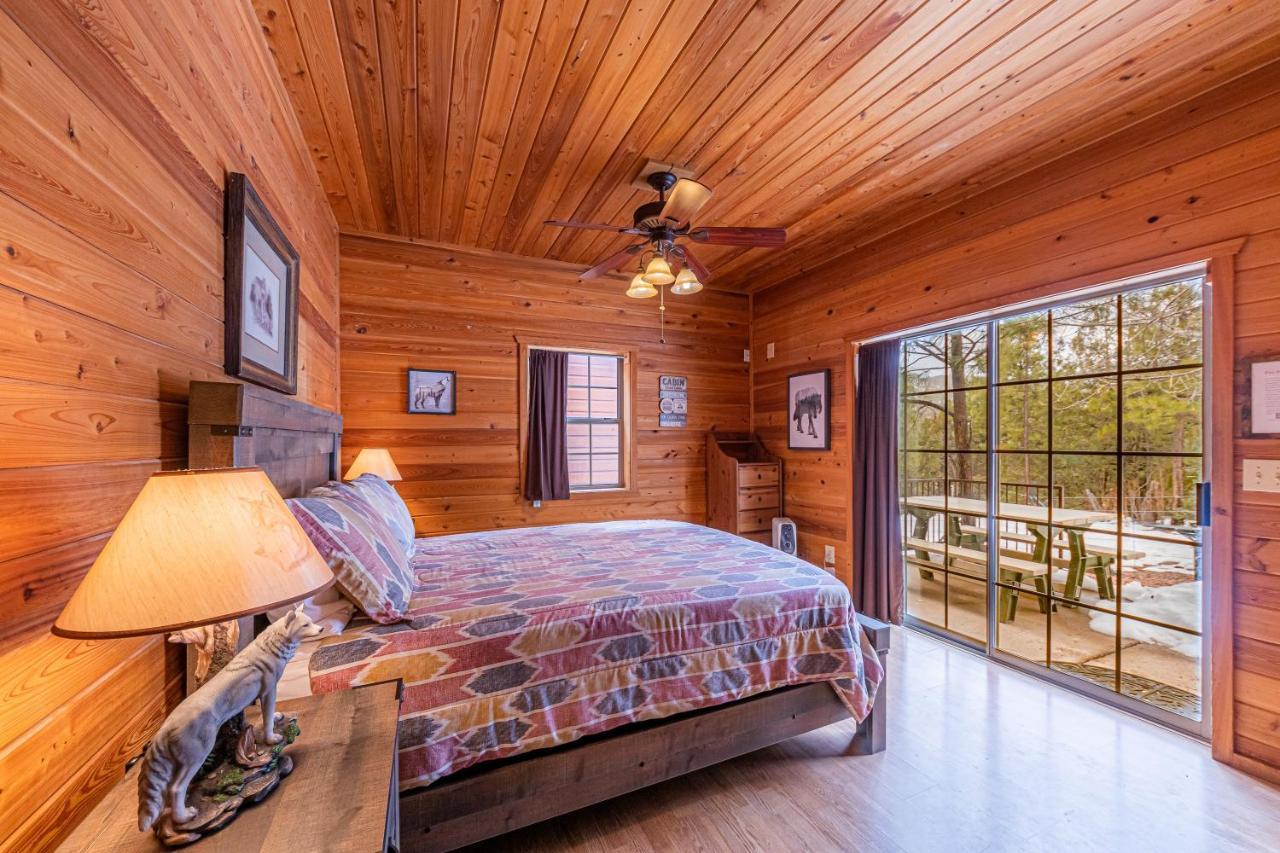 Cabin #4 The Wolves Den - Pet Friendly- Sleeps 6 - Playground & Game Room ペイソン エクステリア 写真
