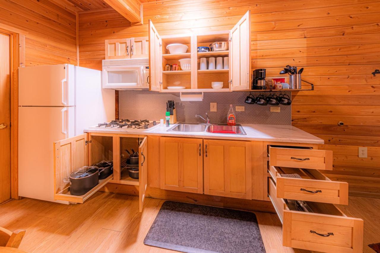 Cabin #4 The Wolves Den - Pet Friendly- Sleeps 6 - Playground & Game Room ペイソン エクステリア 写真